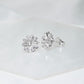 18K白金小菊花設計鑽石耳環